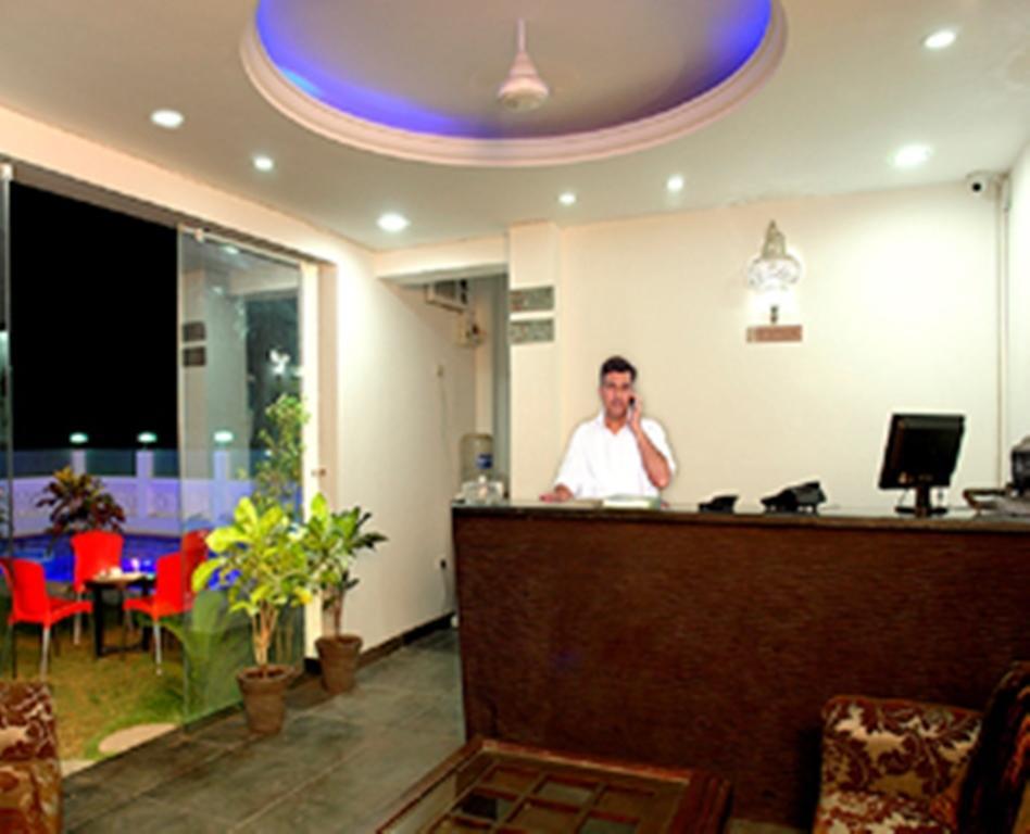 Rishikesh Inn By One Hotels Rishīkesh Exterior foto